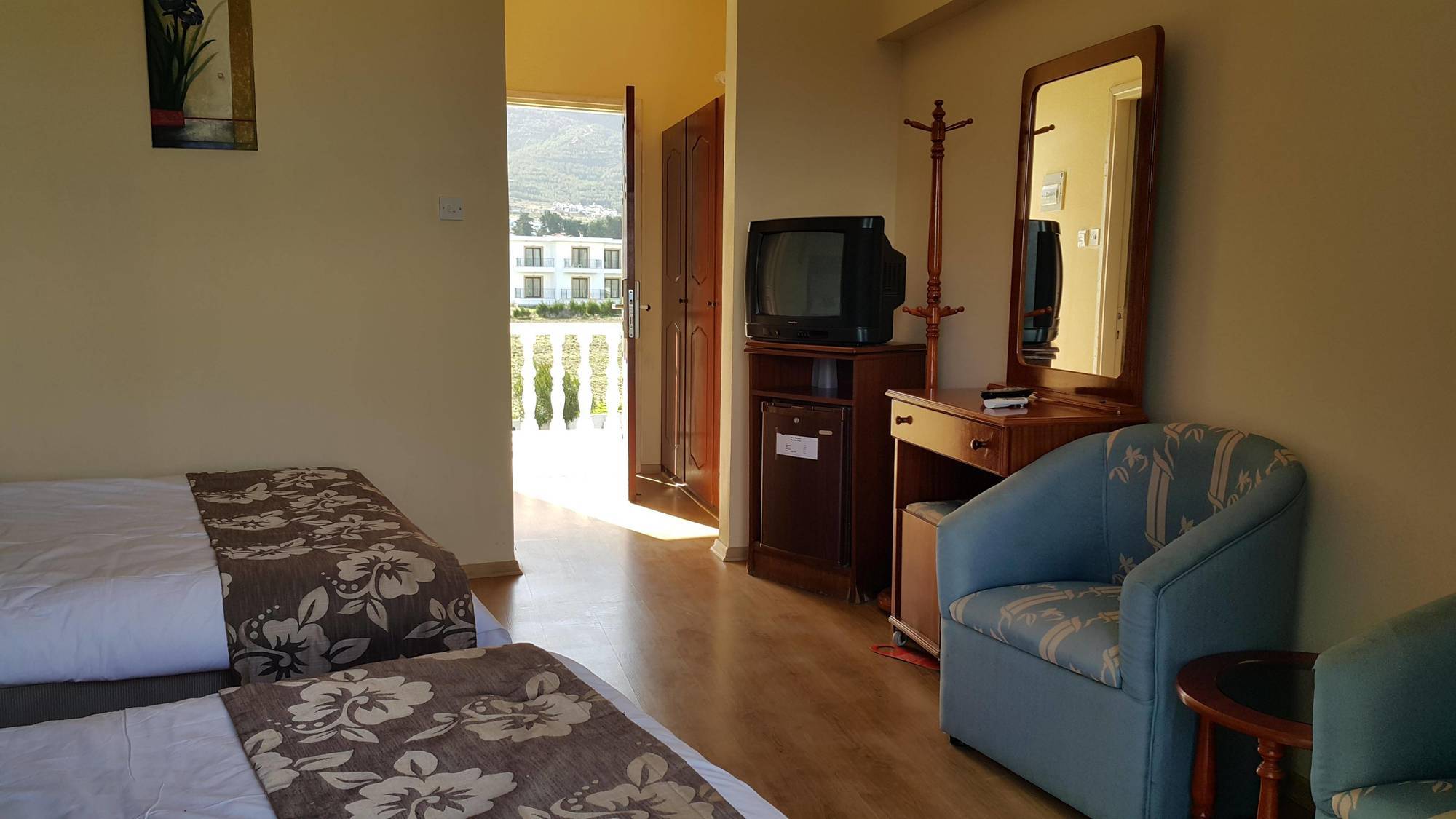 Sempati Hotel Lapitos Zewnętrze zdjęcie